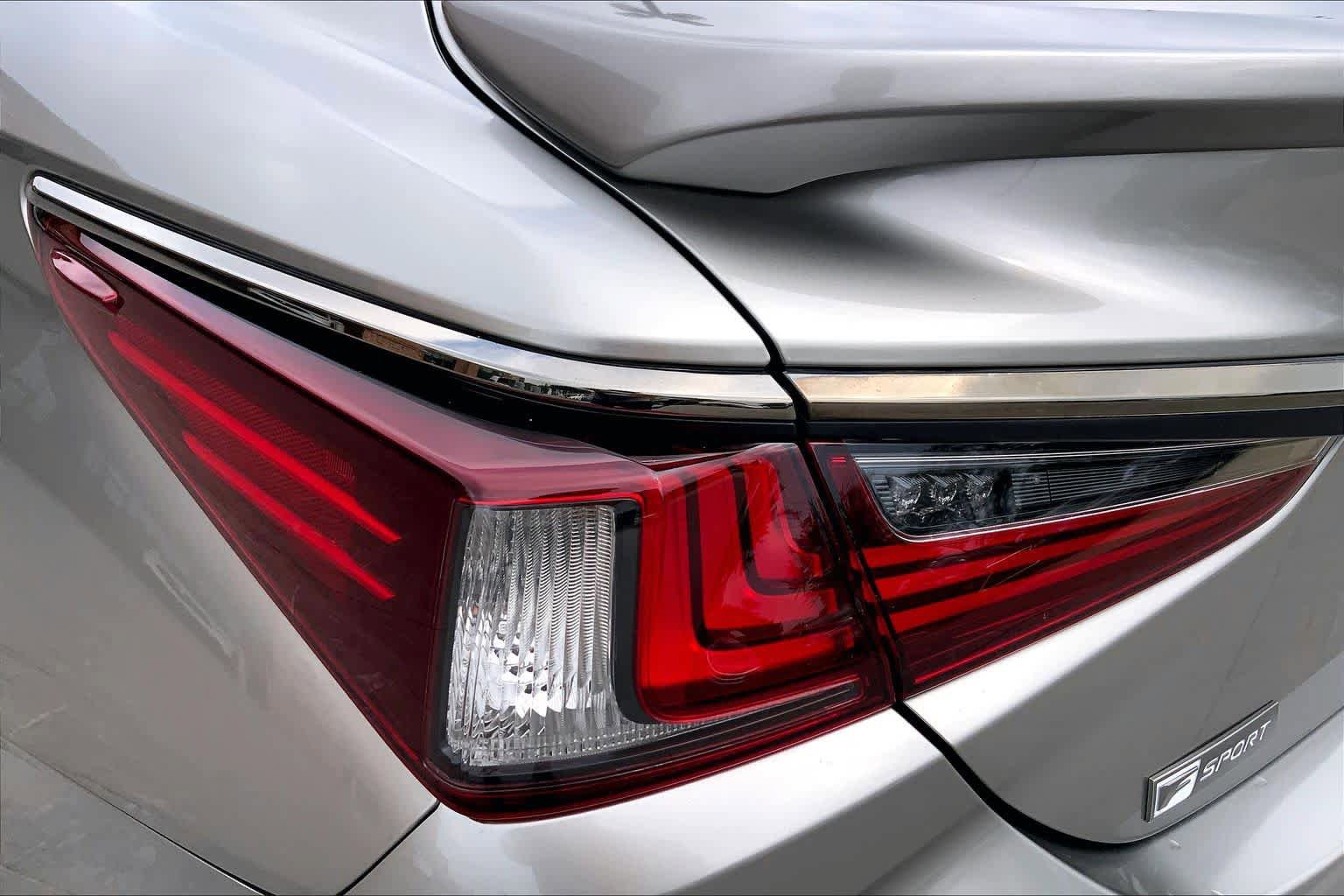 Used 2021 Lexus ES 350 F Sport w/ Accessory Package FWD image 29