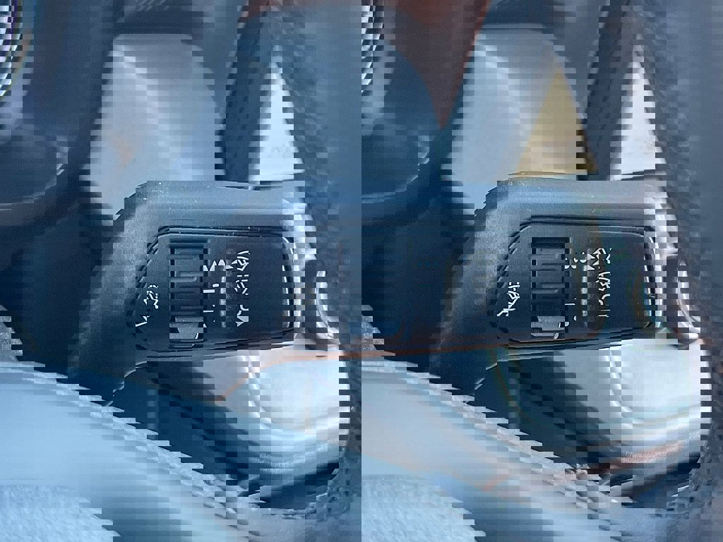 Used 2024 Ford Maverick Lariat image 16