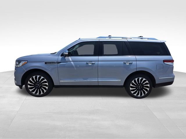 Used 2023 Lincoln Navigator Black Label AWD/4WD image 4