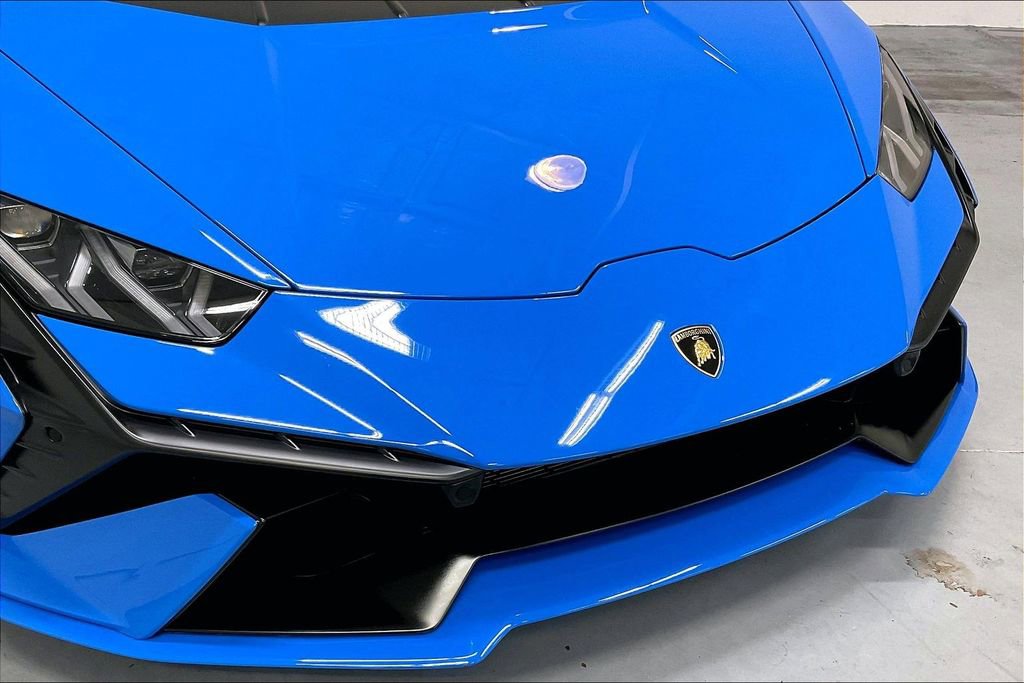 Used 2023 Lamborghini Huracan Tecnica image 31