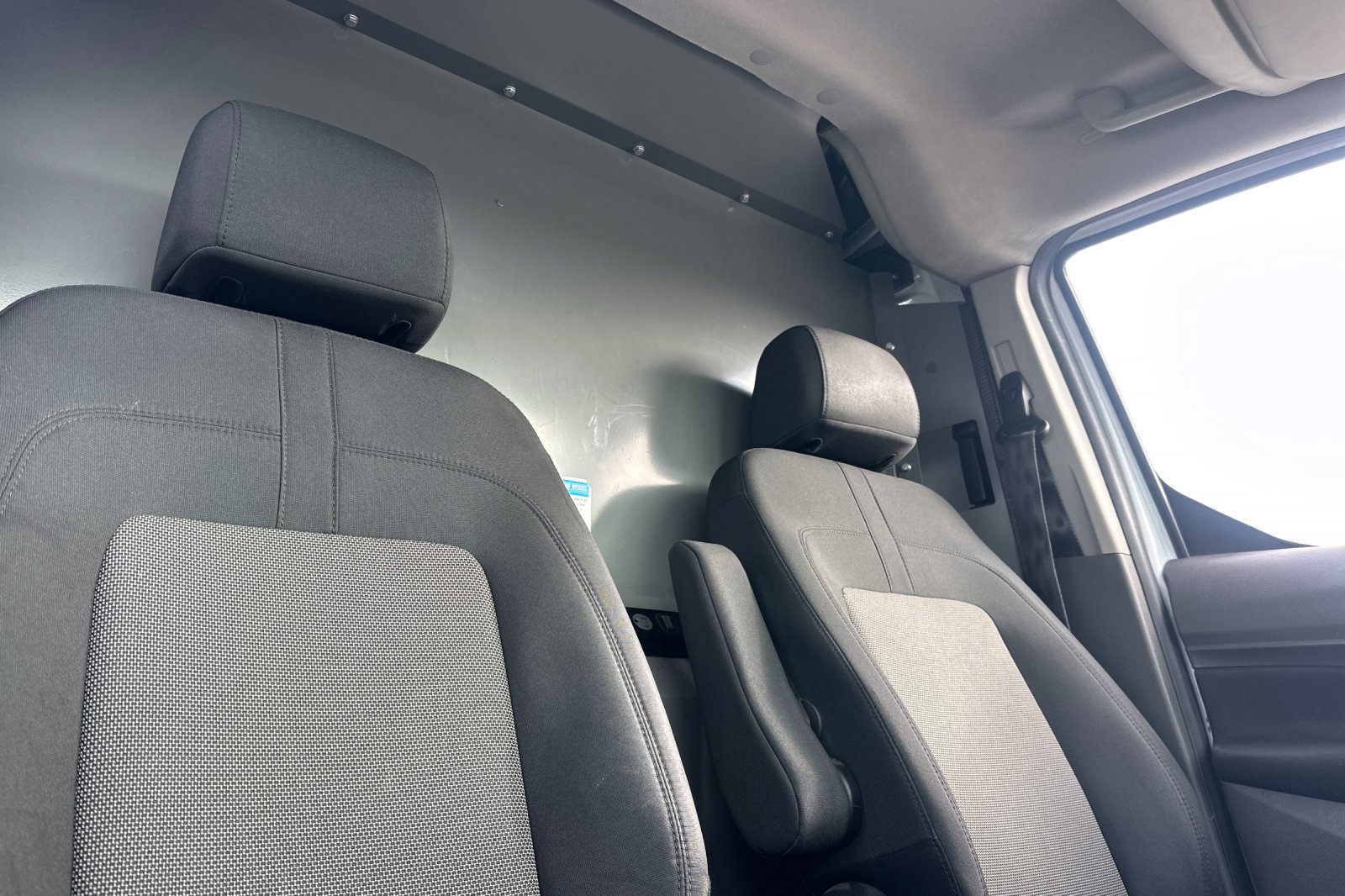 Used 2022 Ford Transit Connect XL FWD image 15