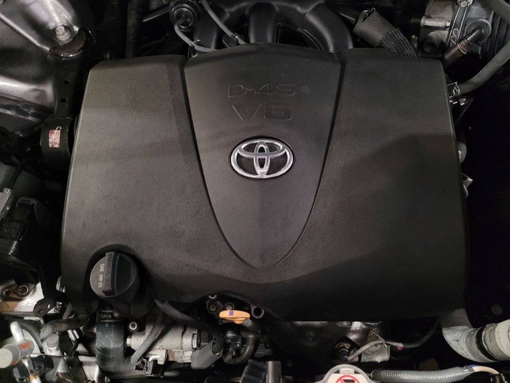 Used 2018 Toyota Highlander Plus FWD image 30