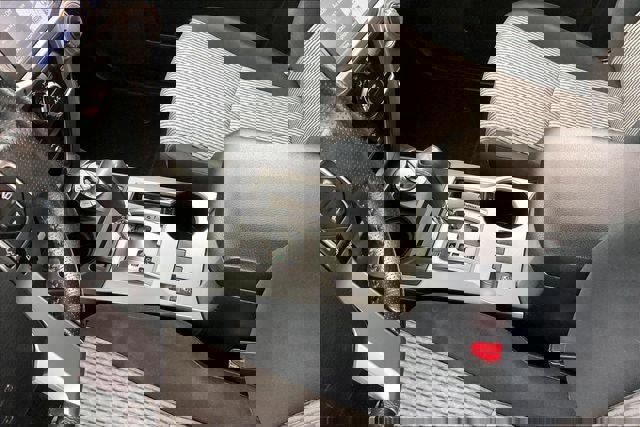 Used 2015 Toyota 4Runner SR5 image 15