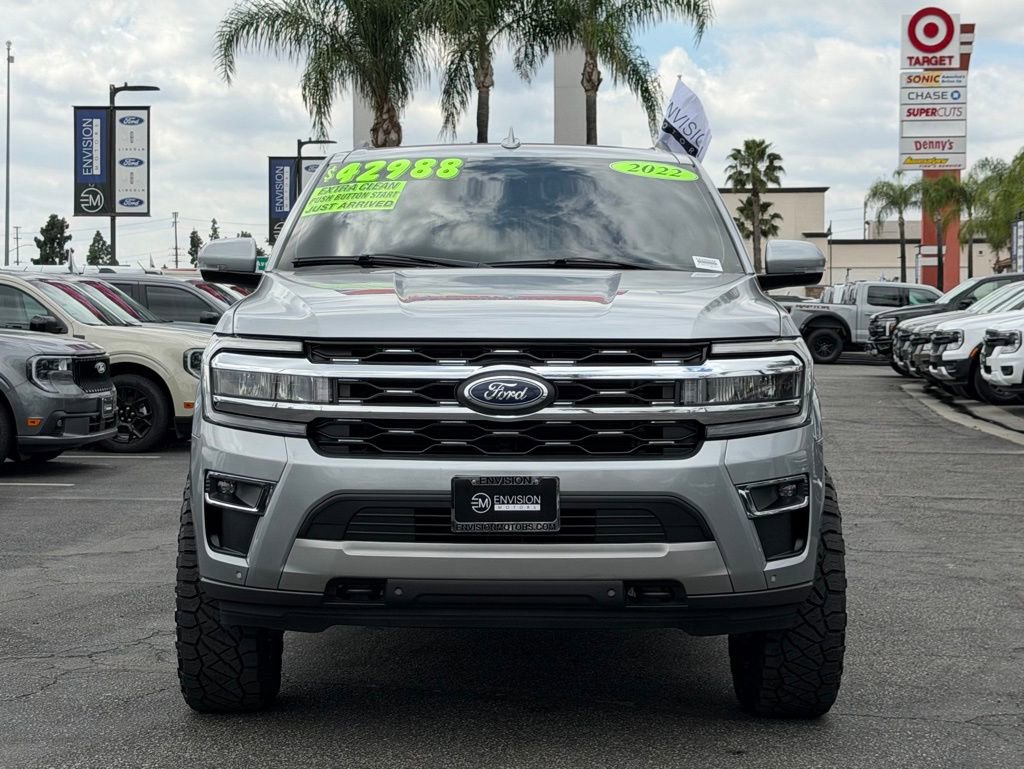 Used 2022 Ford Expedition Max Limited image 3