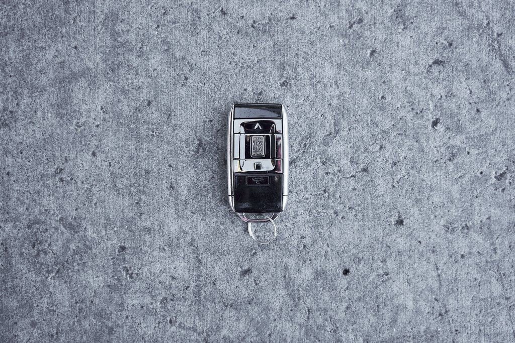 Used 2022 Rolls-Royce Cullinan Black Badge w/ Dark Exterior Package image 90