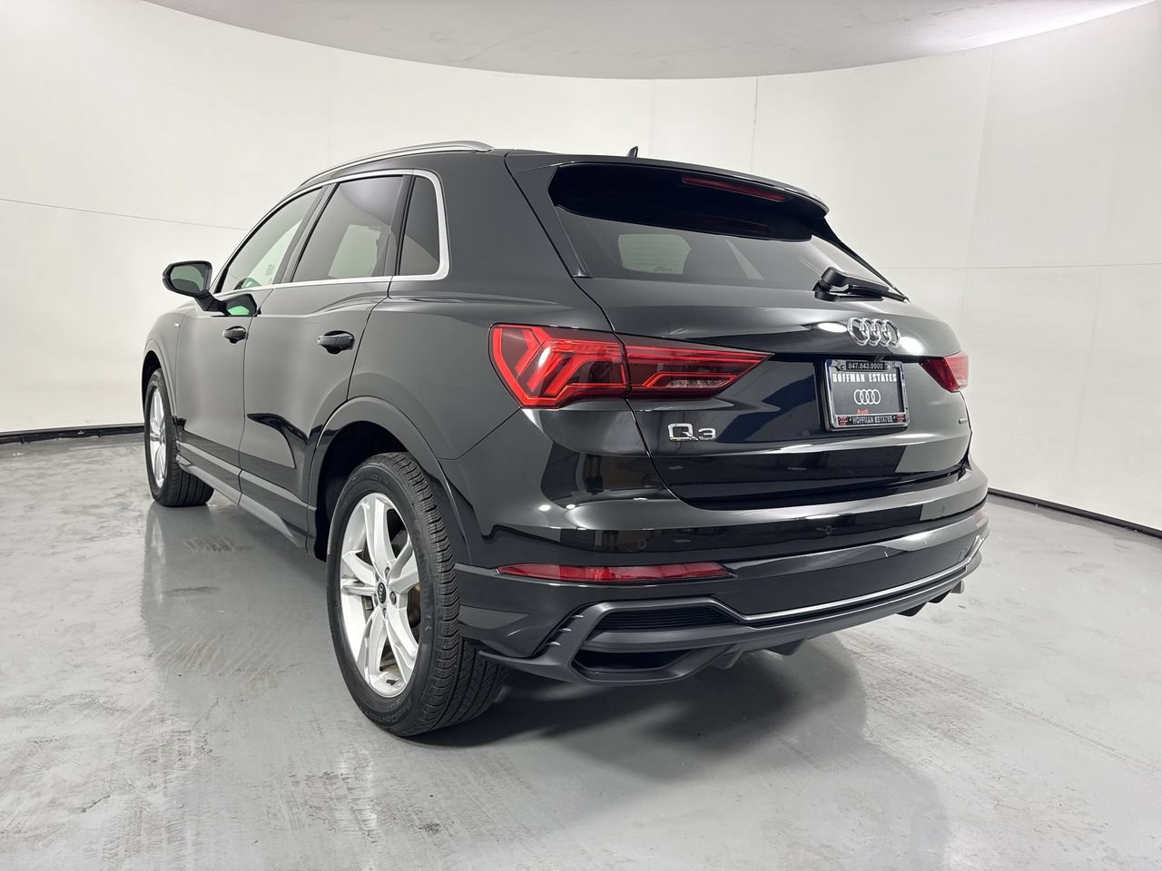 Used 2022 Audi Q3 2.0T Premium Plus w/ Premium Plus Package AWD/4WD image 30