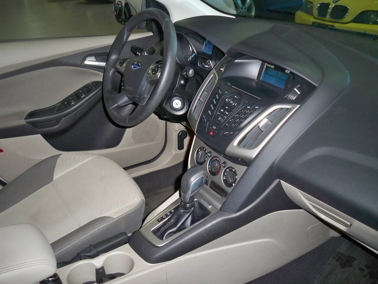 Used 2014 Ford Focus SE image 8