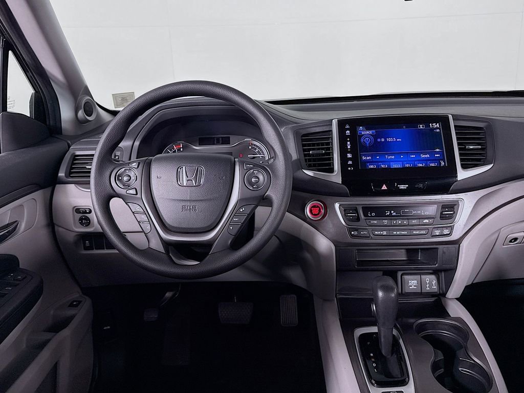 Used 2017 Honda Pilot EX image 11