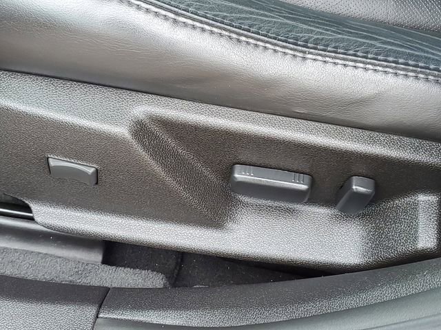 Used 2009 Cadillac CTS 3.6 w/ Wood Trim Package image 6
