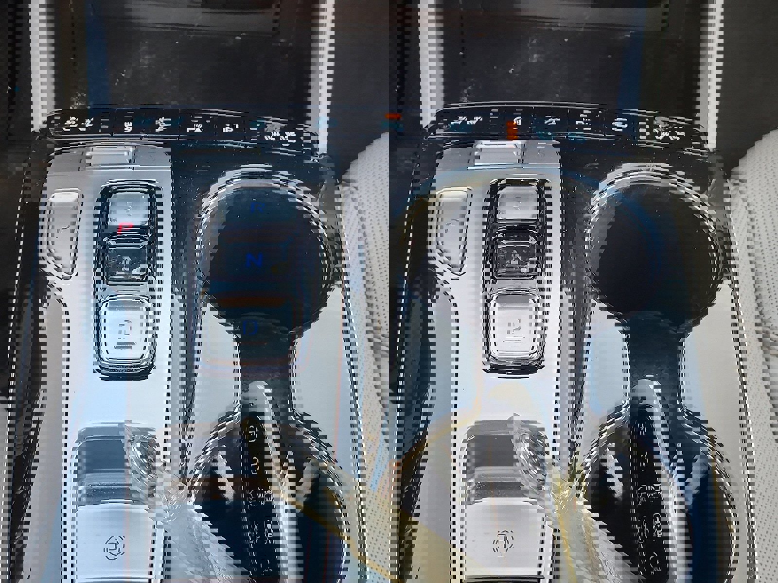 Certified 2023 Hyundai Tucson Limited w/ Cargo Package image 19