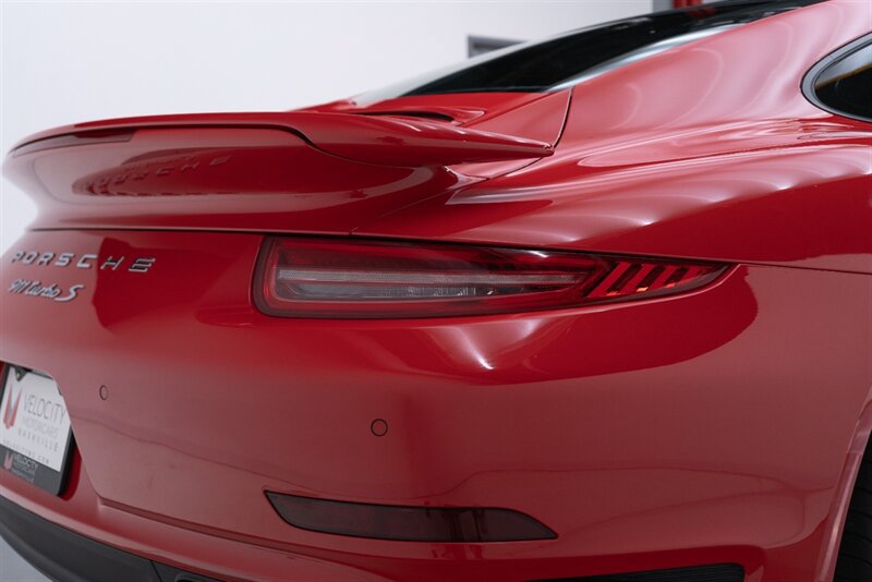 Used 2014 Porsche 911 Turbo S AWD/4WD image 32