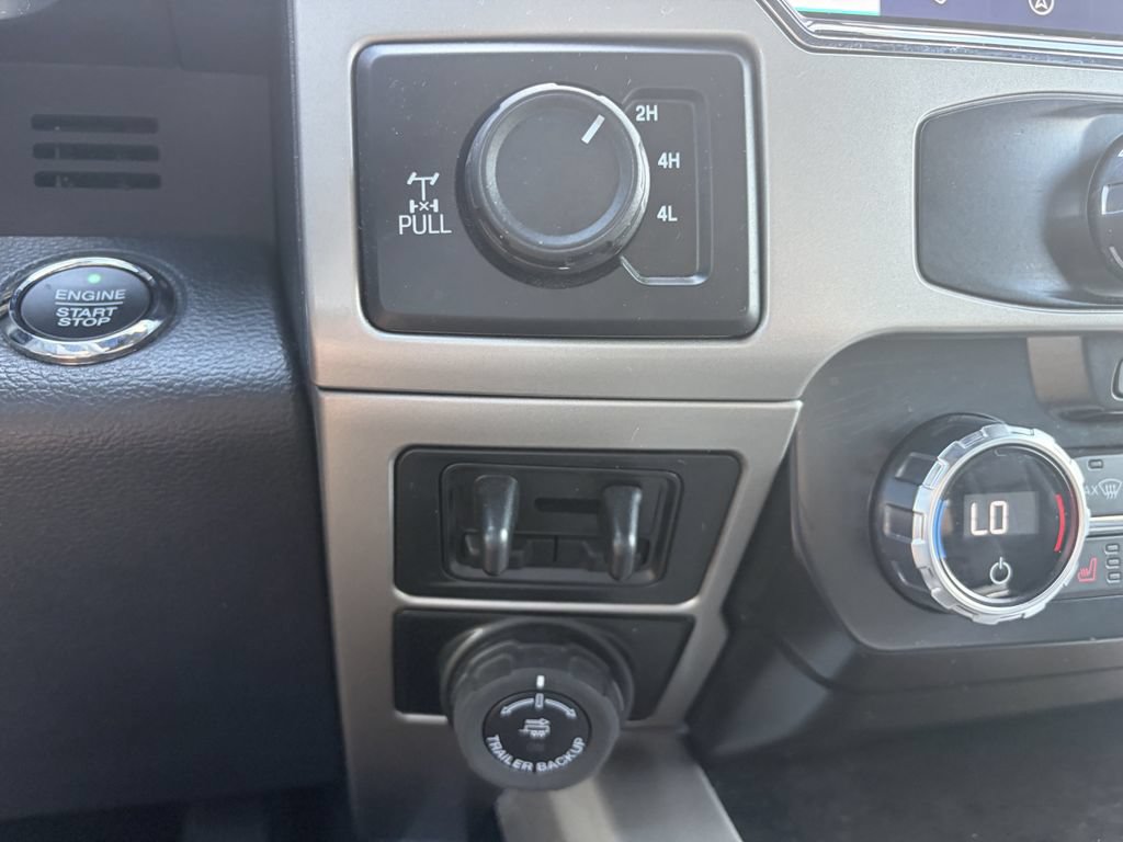Used 2022 Ford F250 Lariat w/ Tremor Off-Road Package AWD/4WD image 27