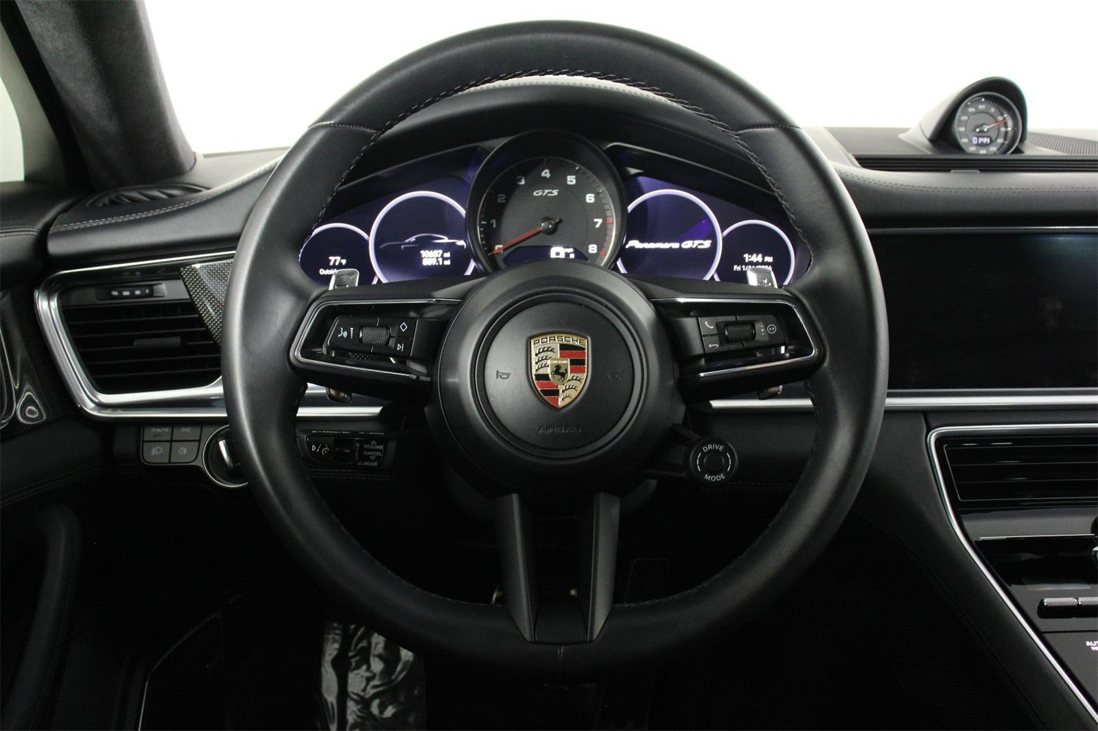 Used 2023 Porsche Panamera GTS image 12
