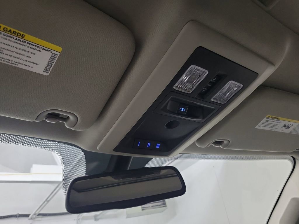 Used 2015 RAM 2500 Limited image 14