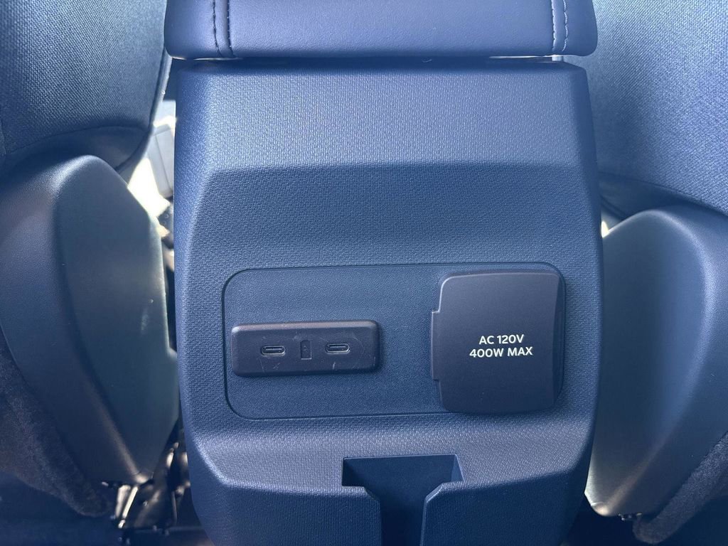 New 2025 Ford Maverick XLT w/ XLT Luxury Package image 27