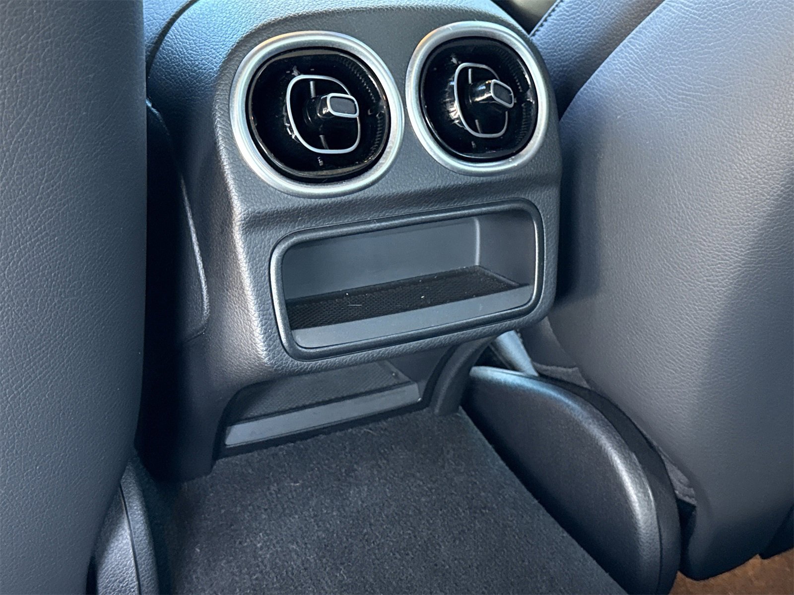 Used 2023 Mercedes-Benz C 300 Sedan image 11