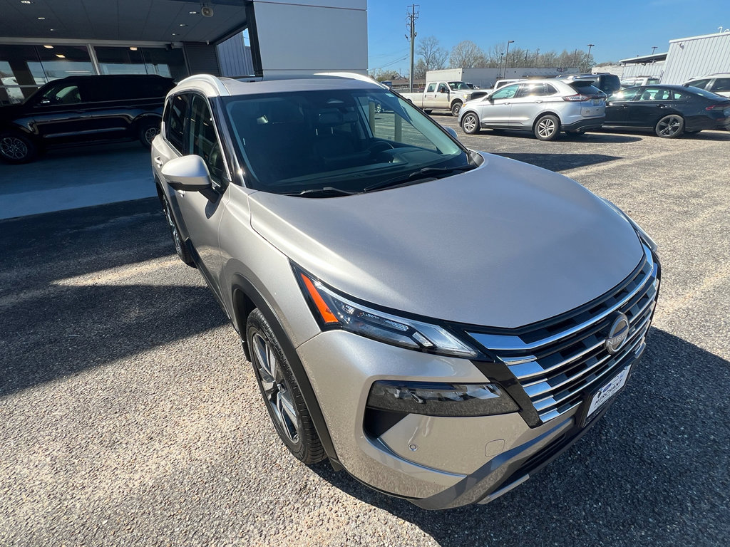 Used 2024 Nissan Rogue SL w/ SL Premium Package