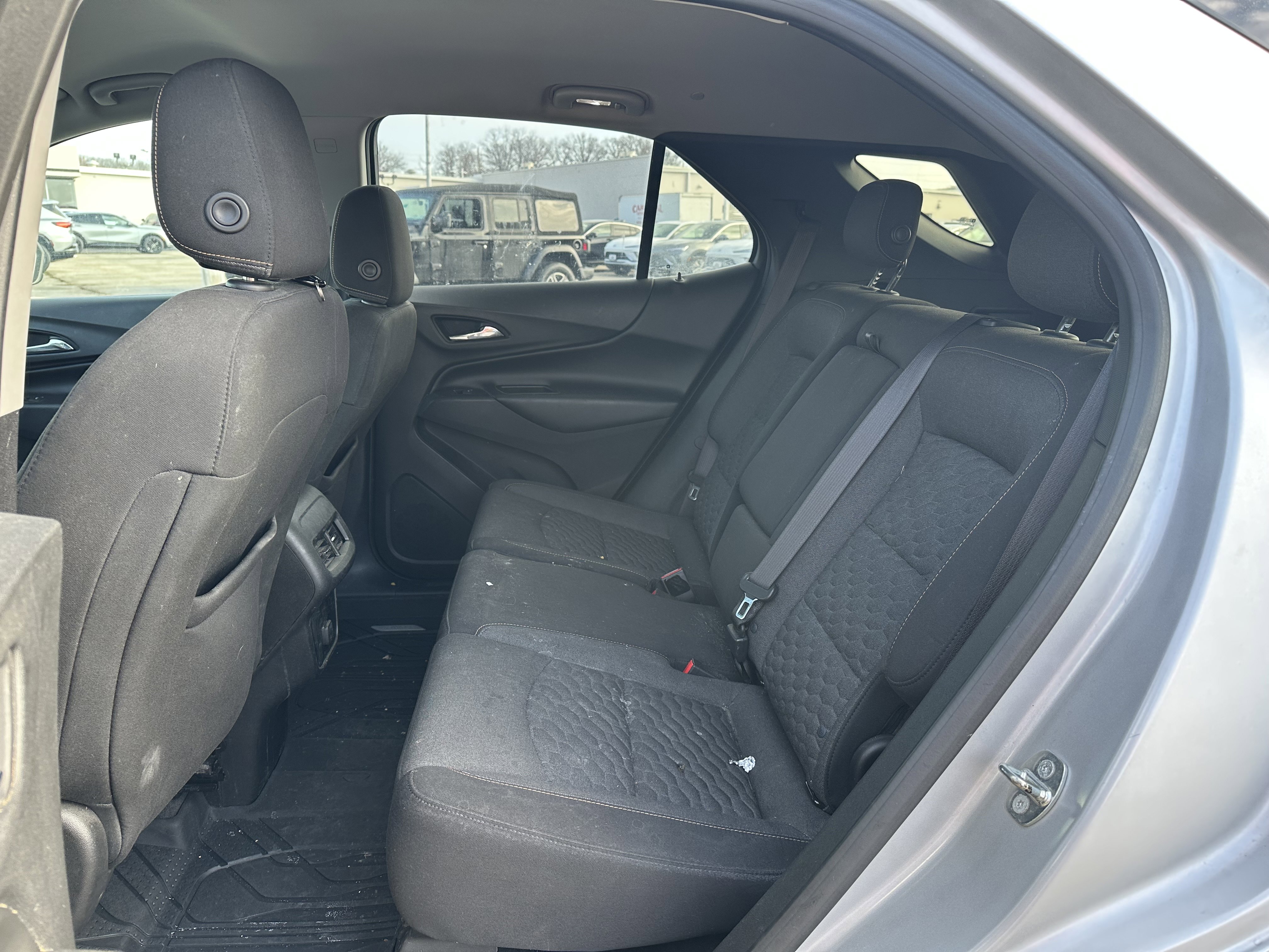 Used 2018 Chevrolet Equinox LT image 12