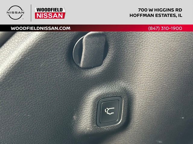 Used 2017 Jeep Compass Latitude w/ Popular Equipment Group image 22