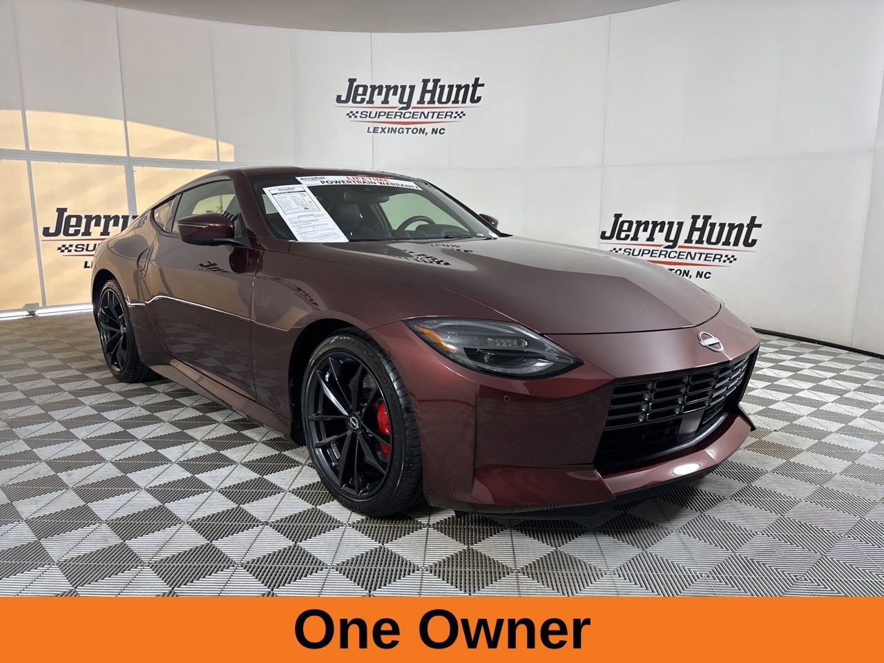 Used 2025 Nissan Z Performance w/ Floor Mat Package image 4
