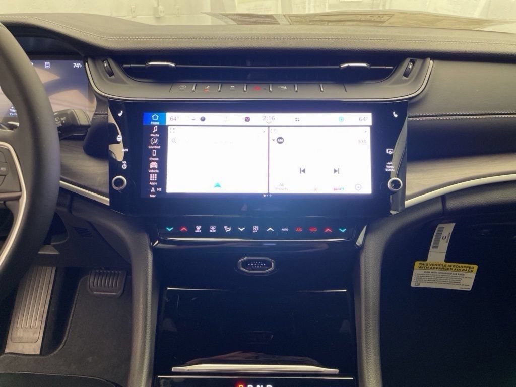 New 2026 Jeep Grand Cherokee Altitude RWD image 10