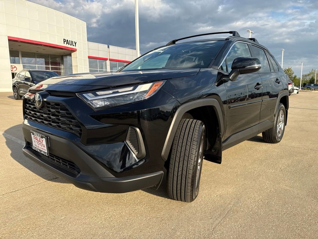 Used 2023 Toyota RAV4 XLE w/ Convenience Package AWD/4WD image 6