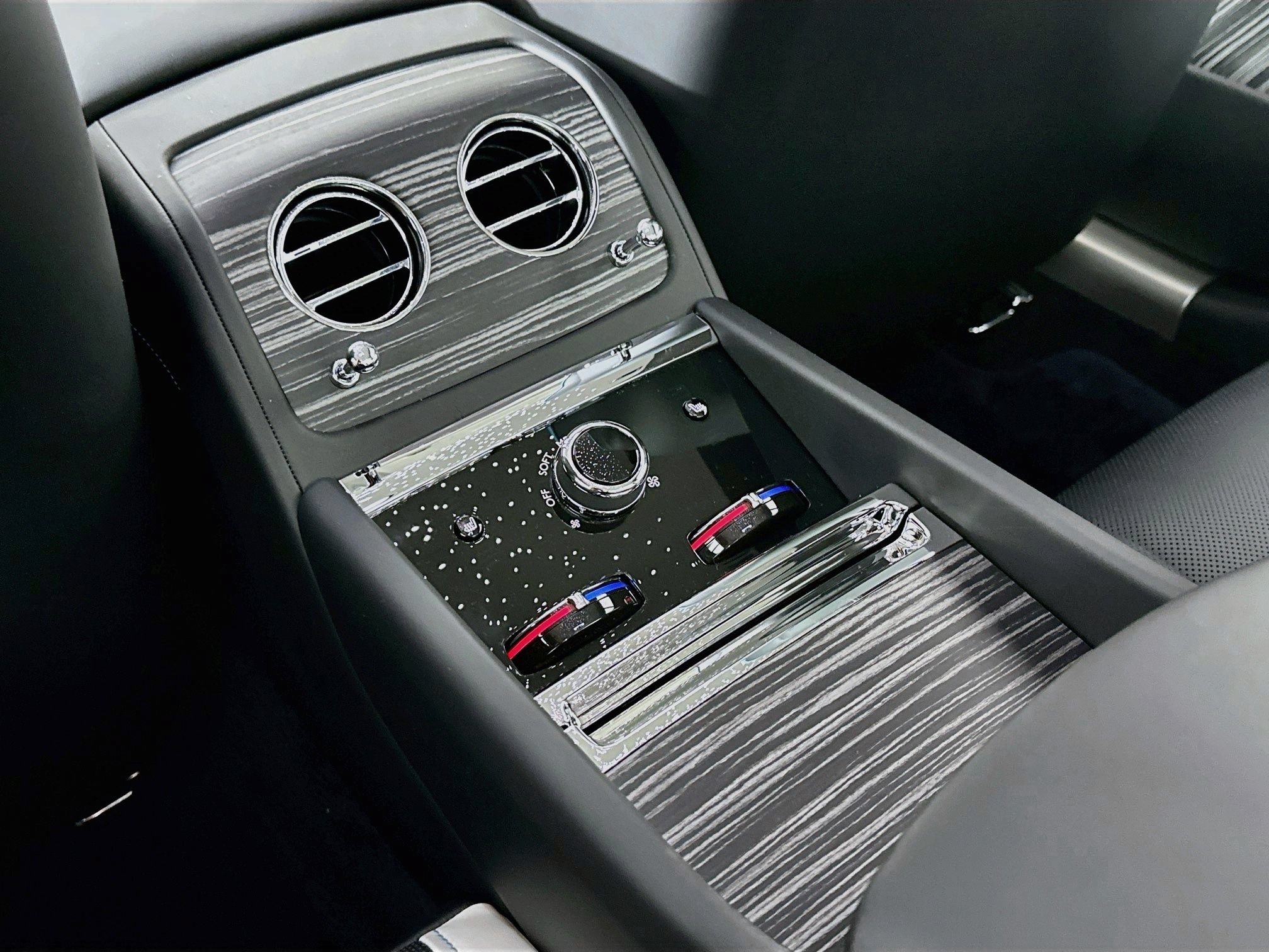 New 2026 Rolls-Royce Spectre AWD/4WD image 24
