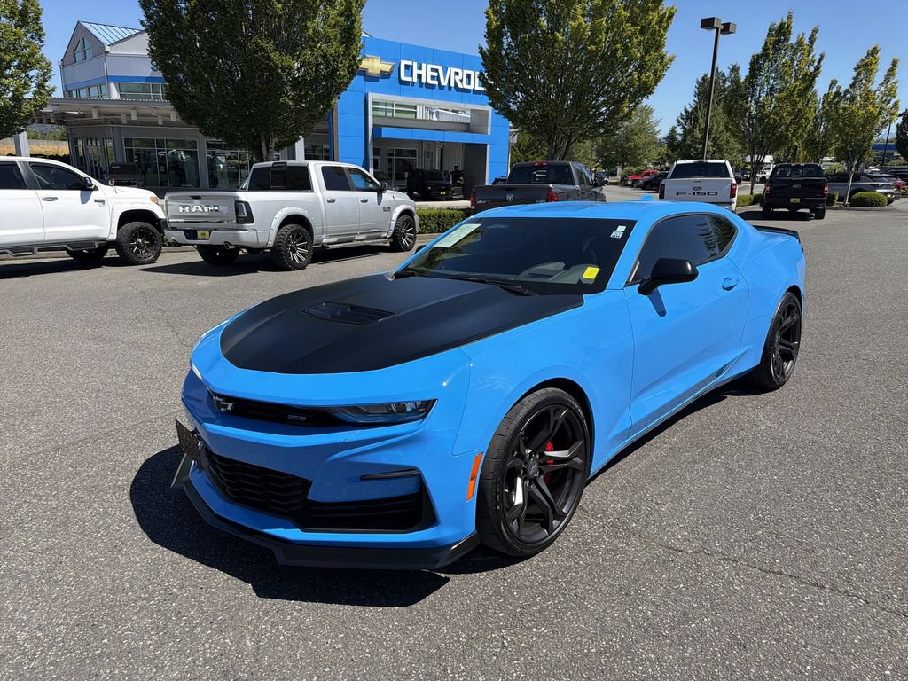 Certified 2023 Chevrolet Camaro SS RWD image 1