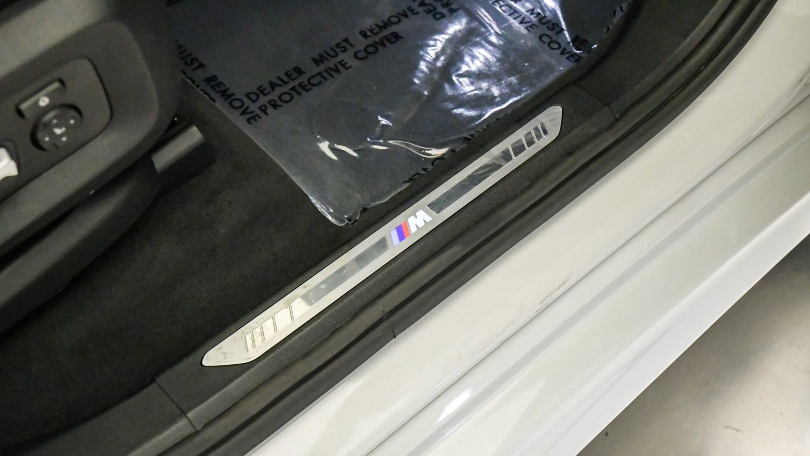 Certified 2022 BMW X5 sDrive40i w/ M Sport Package image 17