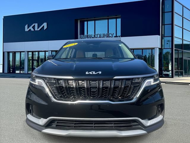 Certified 2024 Kia Carnival LX FWD image 2