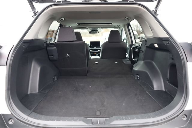 Used 2023 Toyota RAV4 XLE w/ Convenience Package image 30