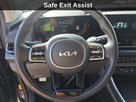Used 2025 Kia Carnival FWD image 20