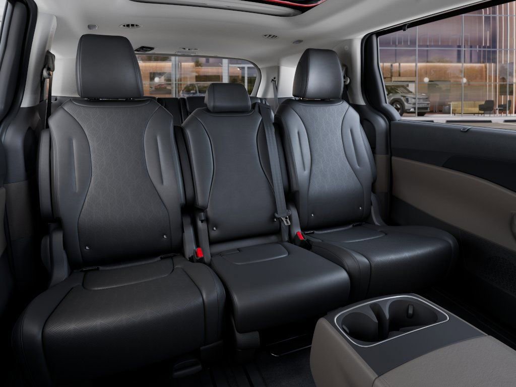 New 2026 Kia Carnival SX image 16