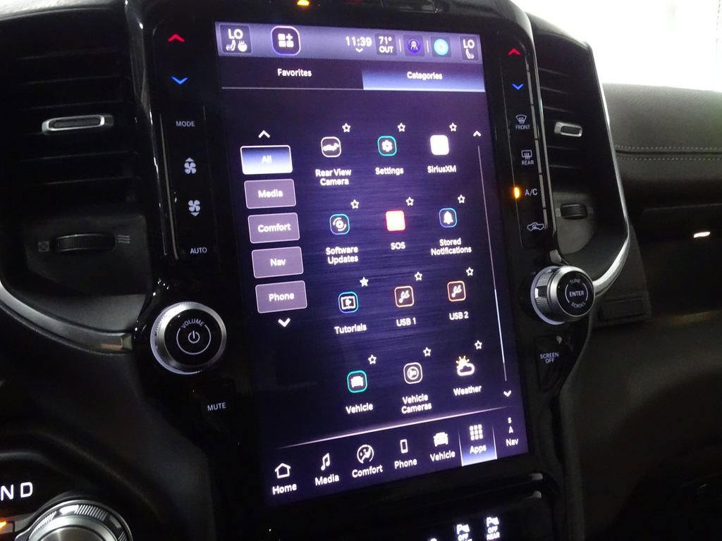 Used 2025 RAM 1500 Laramie image 32