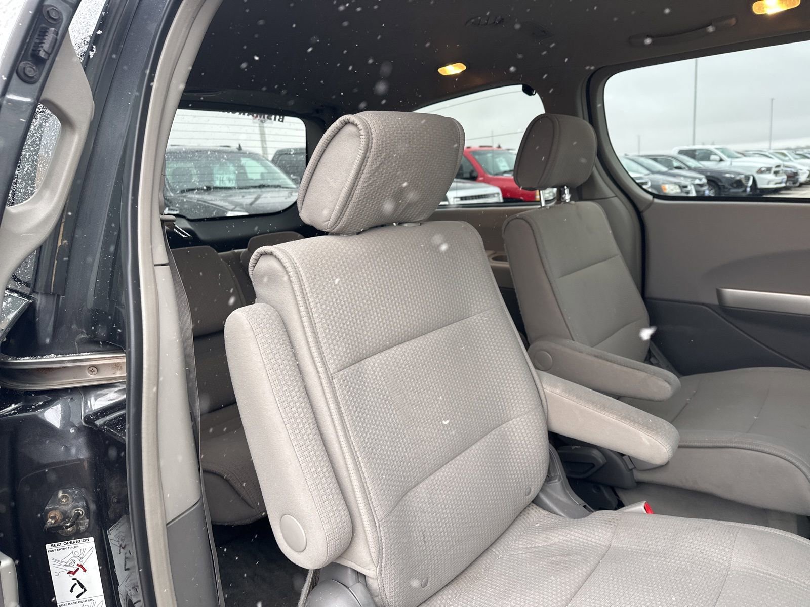 Used 2008 Nissan Quest w/ Seat Pkg image 34