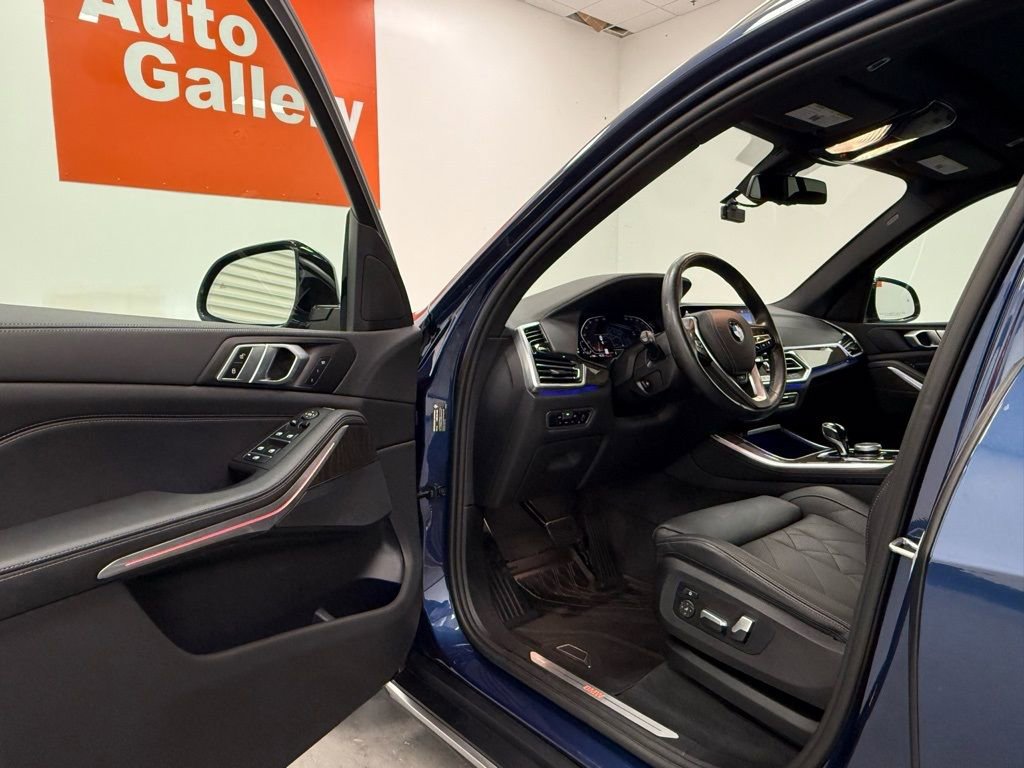 Used 2023 BMW X5 sDrive40i w/ Climate Comfort Package image 9