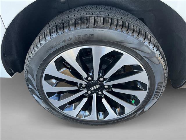 Used 2024 Lincoln Navigator L Reserve image 18