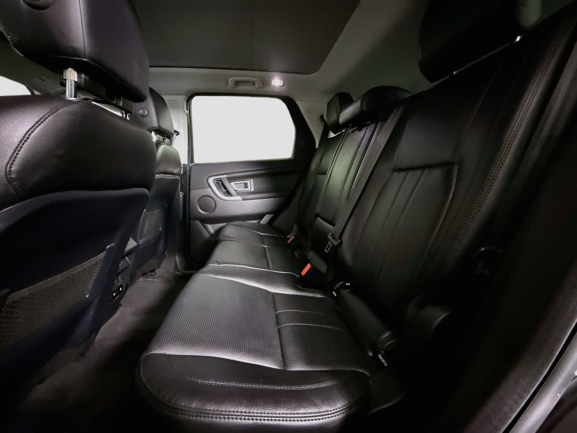 Used 2019 Land Rover Discovery Sport AWD/4WD image 25
