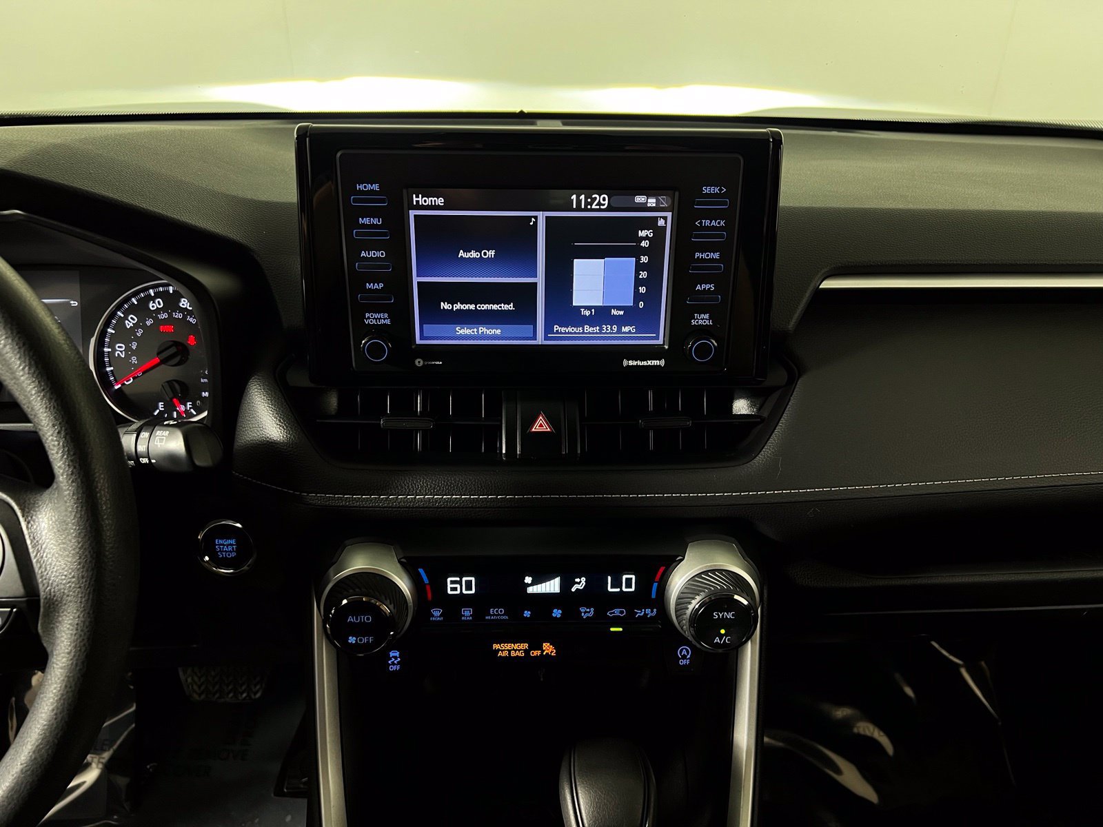 Certified 2022 Toyota RAV4 XLE FWD image 18