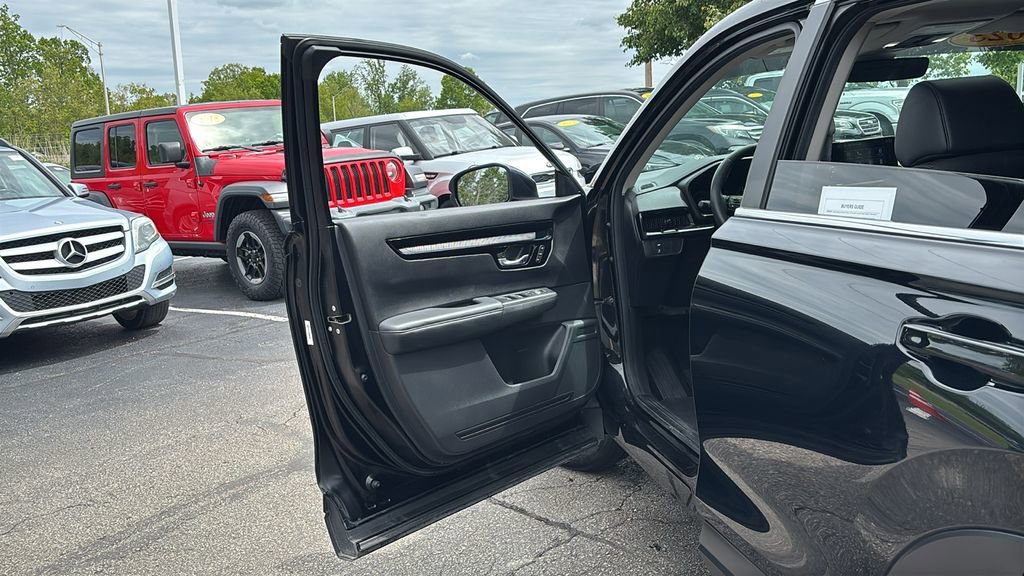 Used 2023 Honda CR-V EX-L image 11
