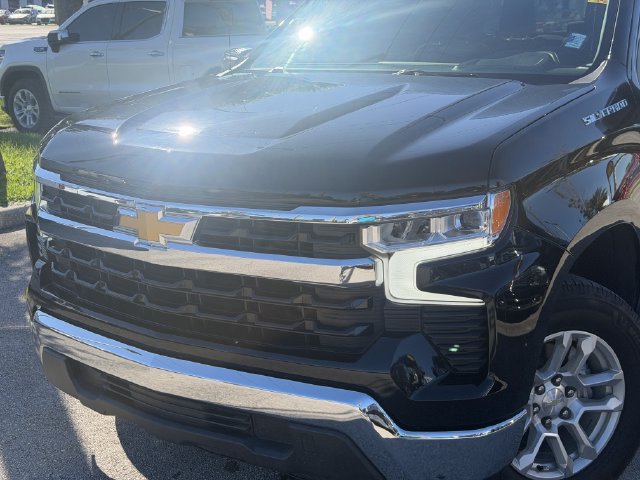 Used 2023 Chevrolet Silverado 1500 LT RWD image 5
