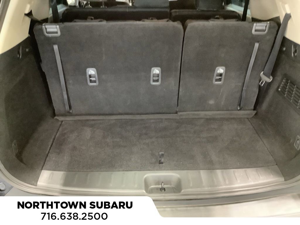 Used 2025 Nissan Pathfinder SV image 23