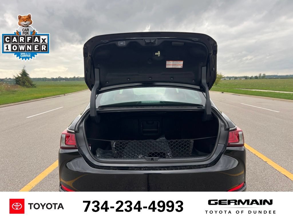 Used 2025 Lexus ES 350 F Sport w/ Accessory Package (Z1) FWD image 12