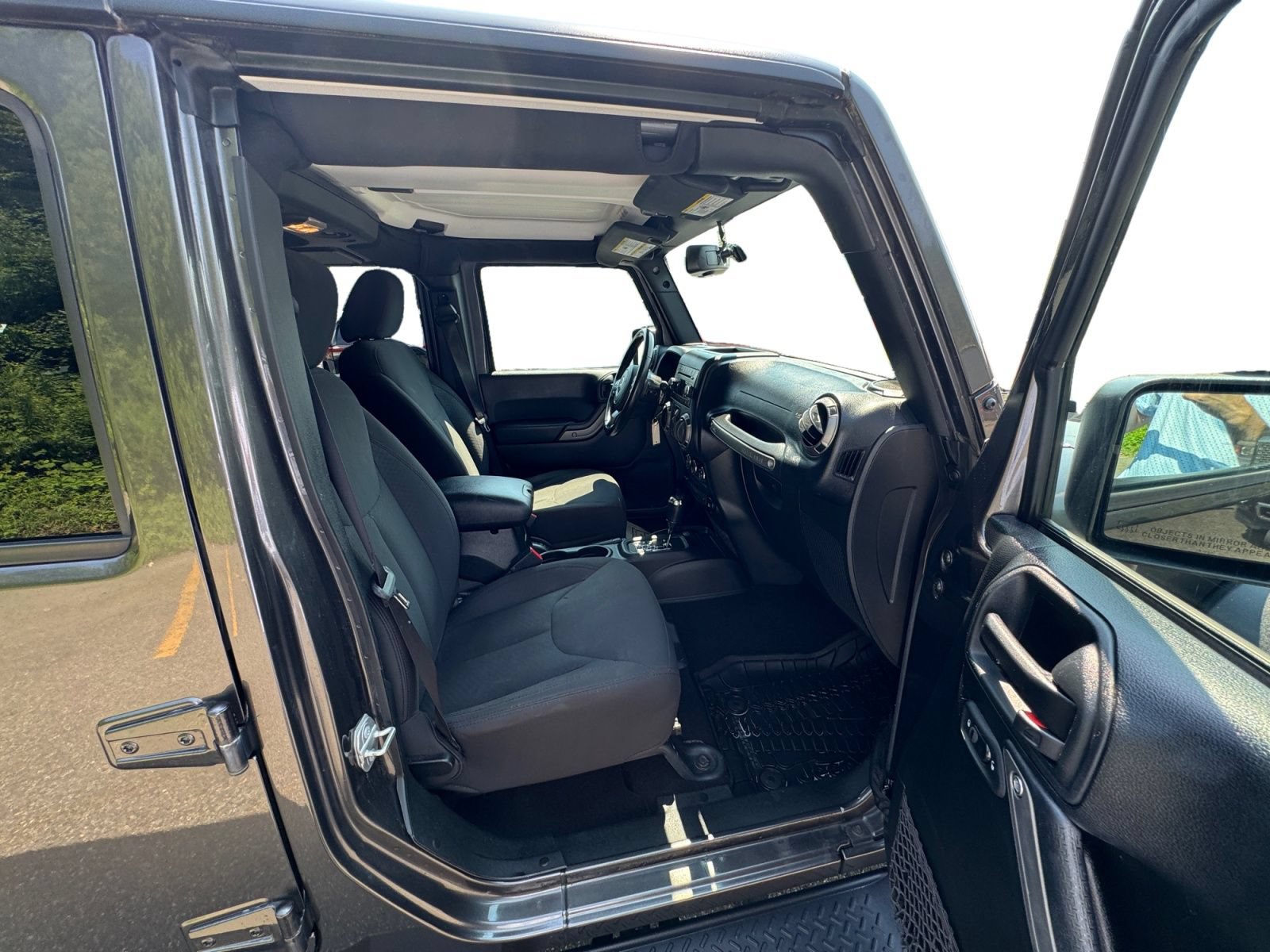 Used 2018 Jeep Wrangler Unlimited Sport S AWD/4WD image 7