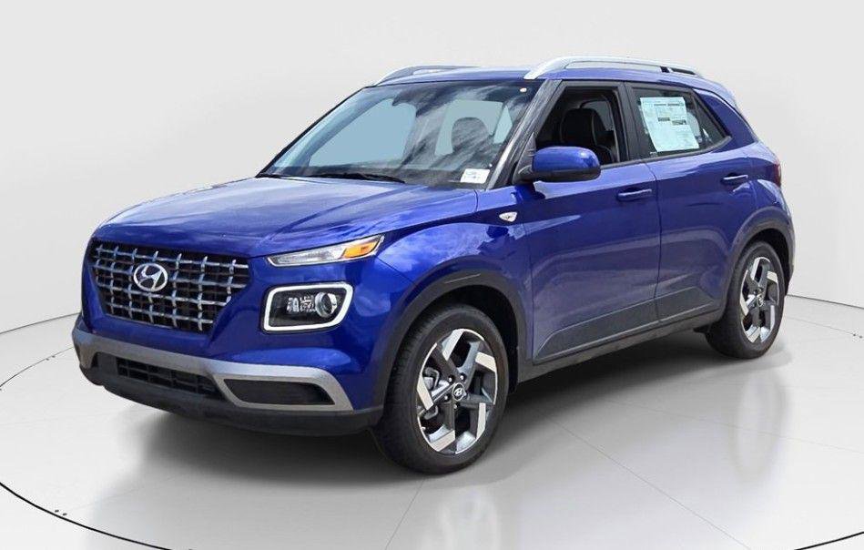 New 2025 Hyundai Venue SE FWD image 1