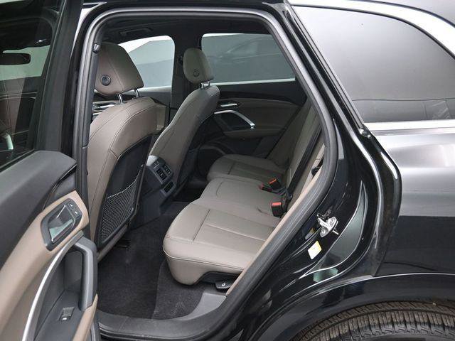 Certified 2025 Audi Q5 Premium w/ Convenience Package image 29