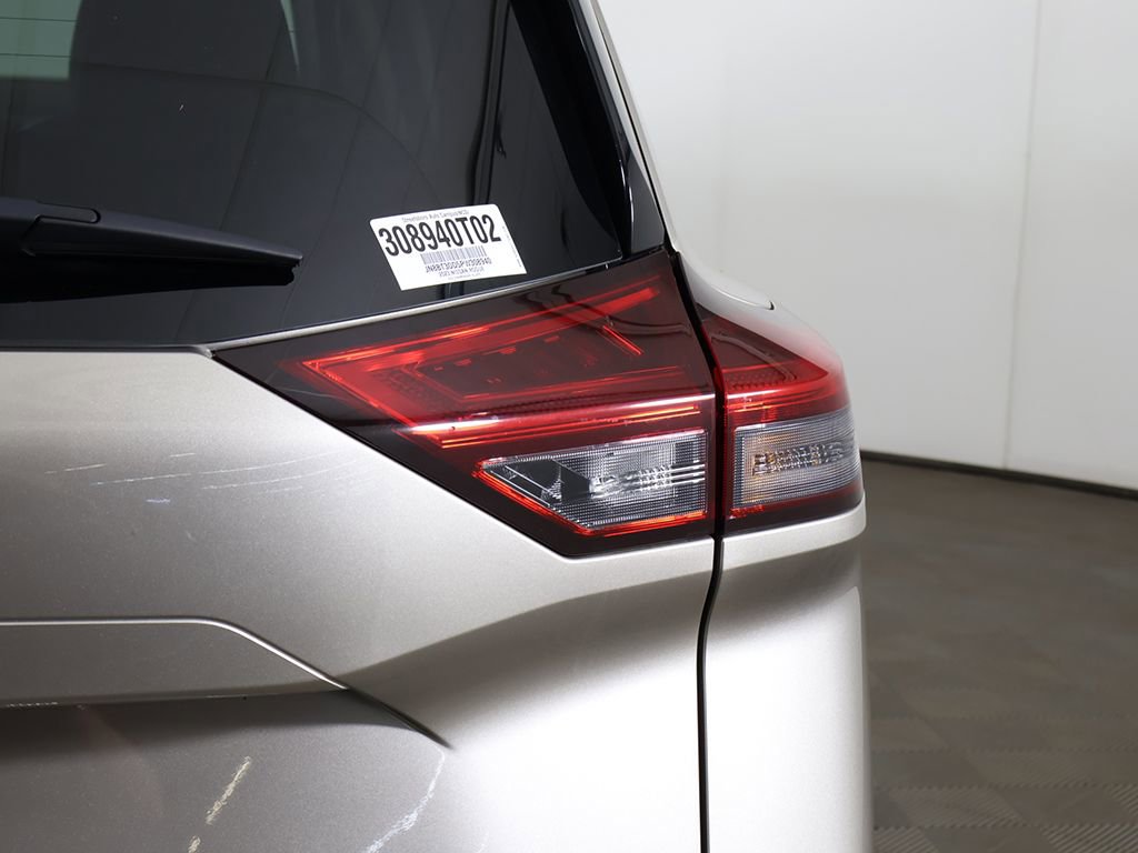 Used 2023 Nissan Rogue Platinum w/ Platinum Premium Package AWD/4WD image 18