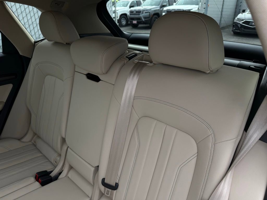 Used 2022 Audi Q5 2.0T Premium image 11