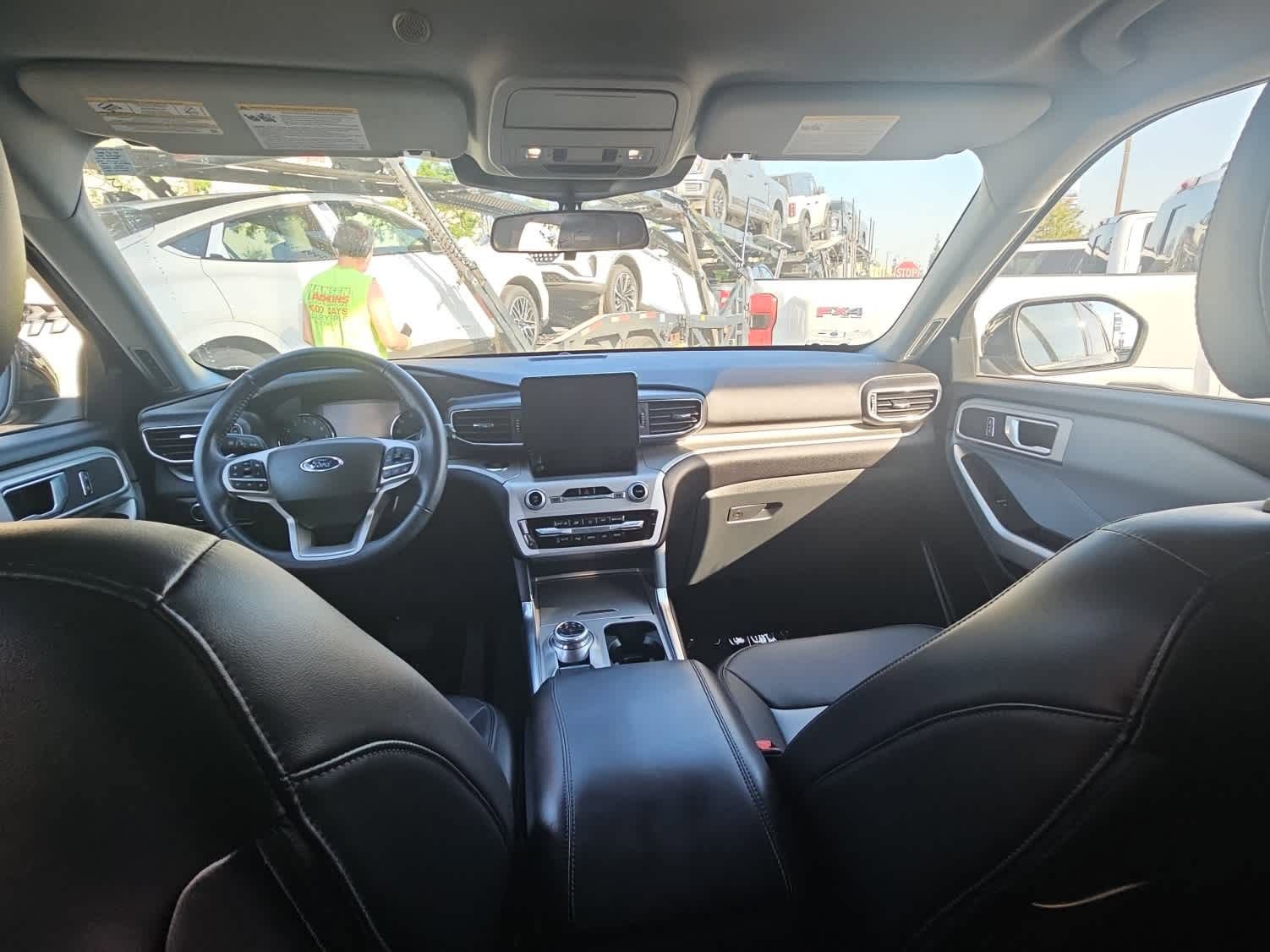 Used 2022 Ford Explorer XLT w/ Equipment Group 202A image 11