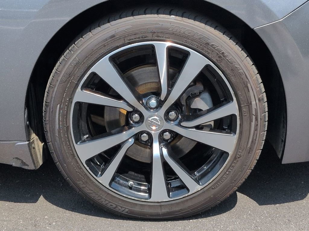 Used 2018 Nissan Maxima Platinum FWD image 10